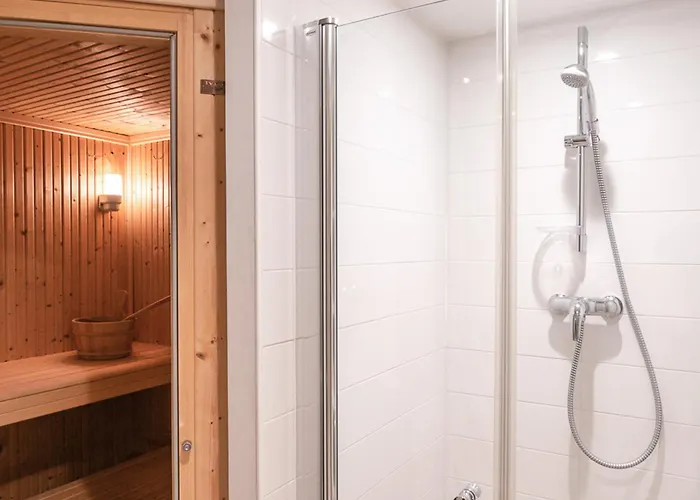 Superbe 4 étoiles Avec Sauna Et Garage Proche Des Pistes - Fr-1-343-184 Chalet Chamonix