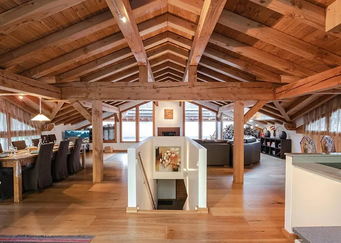 Chalet Superbe 4 étoiles Avec Sauna Et Garage Proche Des Pistes - Fr-1-343-184